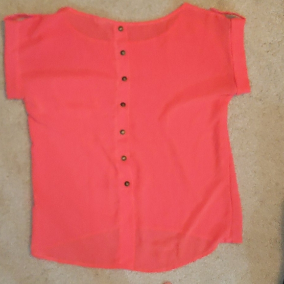 Top - Picture 2 of 2